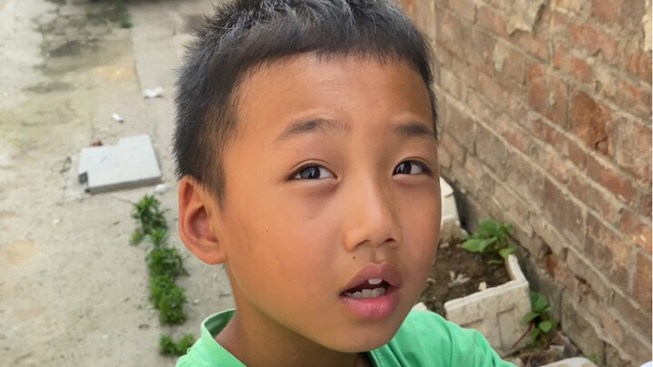 The village guardian’s cheerful summer mood was shattered by summer homework.