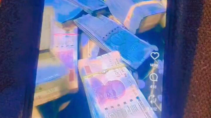 money 💰 is everything 🙏
