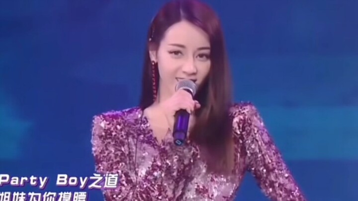 热巴的《撑腰》简直迷死我了