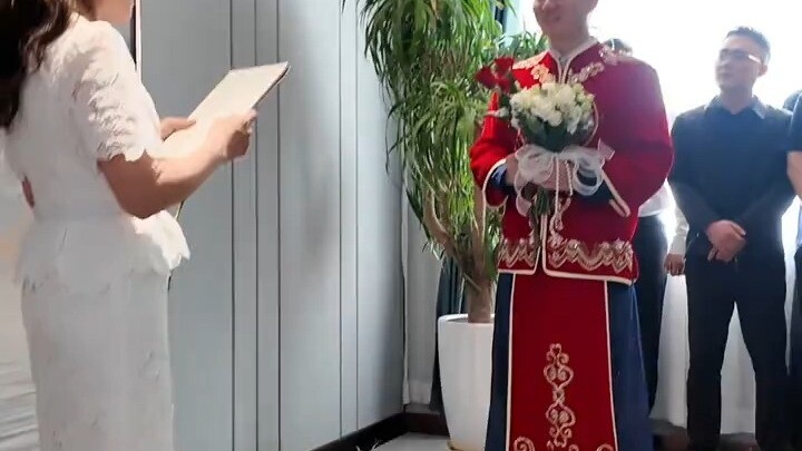 I’m getting married today—no talking about the senior sister, thanks everyone!