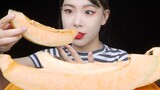 Eating Show | Big Cantaloupe