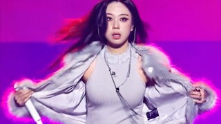 เท่มาก! [Lee Young-ji] ร้องเพลงสดผ่านไมค์ในคอนเสิร์ต SEVENTEEN Fighting!