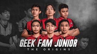 KENAL LEBIH DEKAT DENGAN GEEK FAM JR