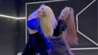 "I was born naked, but you are the pervert" (G)I-DLE's new song "Nxde" choreography, guess how many 