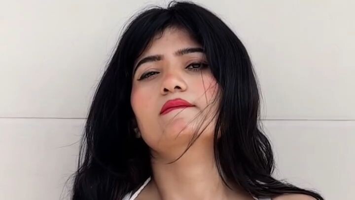 Beautiful TikTok Star: Viral Moments & Stunning Talent