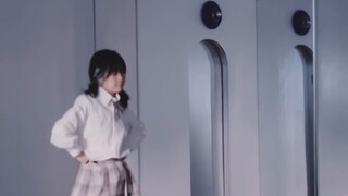 16-year-old anorexic girl tries home dance for the first time | Who is it that is still dancing so c