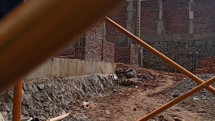 kuli proyek bangunan