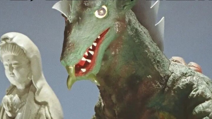 Ultraman Jack 27 Fatal Blow Eight Saw Monster Grokain Appears