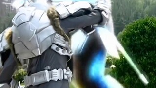 Snow Mastiff Armor - The strongest of the five armors. Its defense is comparable to that of the Blac