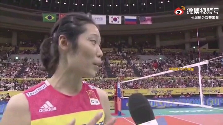 لا أستطيع التوقف عن الضحك! تشو تينغ حقاً عبقرية في اللغة الإنجليزية