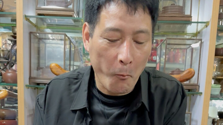 ไส้อั่วกลิ่นชาที่นักชิมชาขั้นสูงชื่นชอบ