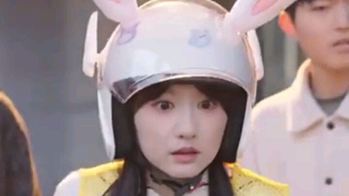 49. Poor girl saves a fainted aunt, now her 5 CEO sons line up to marry her!