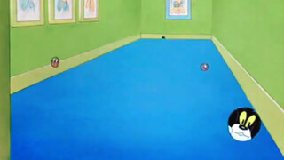 Silly Cat: Just sit there and play bowling!