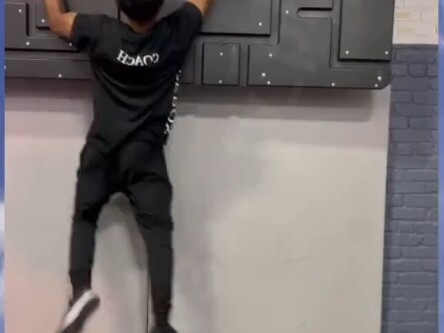 ความแข็งแกร่งของแขนที่น่าทึ่ง