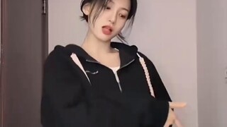 [It's Little Bing Xin] Little Bing Xin's popular legal dance pure enjoyment version~