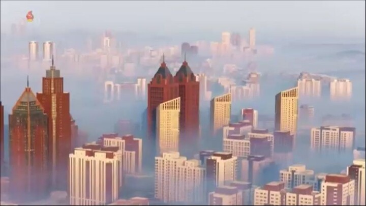 Mudanças para novas moradias na zona de Hwasong