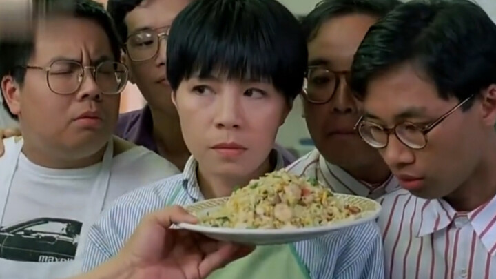 ขอข้าวผัดไข่สุดเศร้าหน่อยค่ะ/ครับ