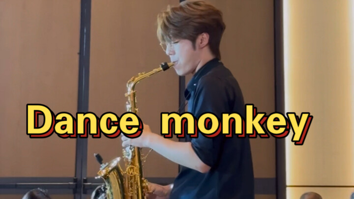 Is this how you play the sax at a wedding?