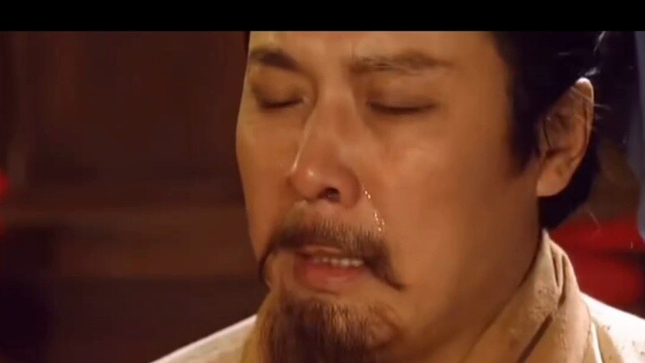 What is the consumption concept of contemporary film girls and film artists?