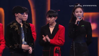 自存的一个录屏。张艺兴真的掰开了揉碎了每一片都是纯净的[跪了][跪了][跪了]又想带入红雷哥了：艺兴，我最美好的宝贝🤭