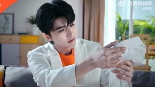 Quảng cáo mới nhất của Tide do Cai Xukun thực hiện, giúp loại bỏ vết đen, giặt máy sạch hơn giặt tay