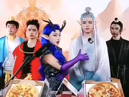 อ้าวรุ่นขายพิซซ่าในช่วงแรก