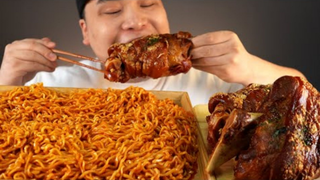 [Mukbang TV] - Ăn sườn lợn và gà rán kiểu Đức - ASRM