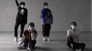 《فيلا كيو مياو الليلية》أول رقصة أصلية من نوعها بأربعة أشخاص على الإنترنت