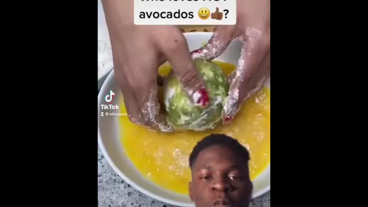 เราอาจจะไม่ใช่ขนมหวาน แต่เราหน้าหวานนะ 😚