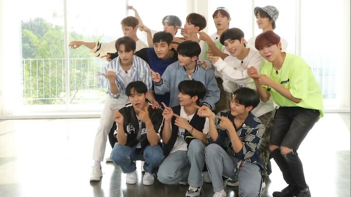 Xiao Qiqi terlalu terlibat dalam versi tarian DINGO dari Werewolf~[Mafia Dance]