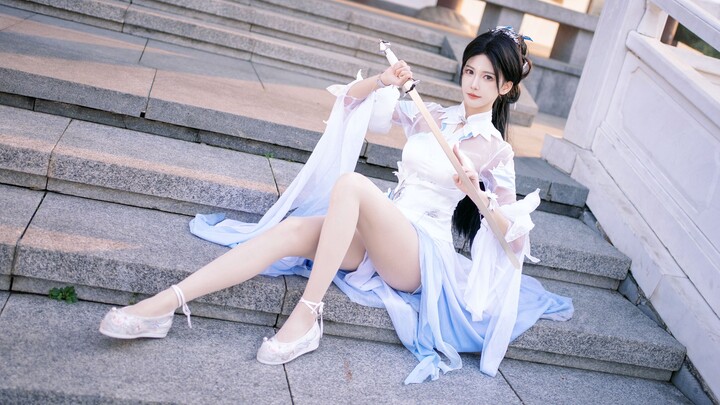 Oh my god! Sister Xueqi’s sword has truly pierced my heart!