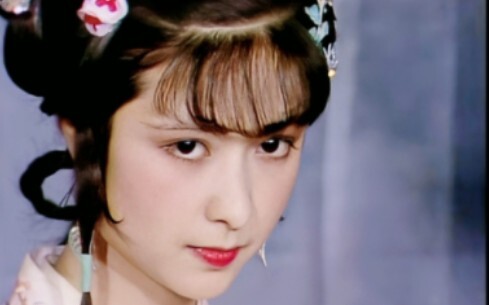 30 Seconds to See Second Sister You [So Charming I’d Pity Her]