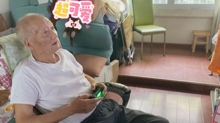 The warm-hearted old man is reading the kids’ comments—see if you’re in there!