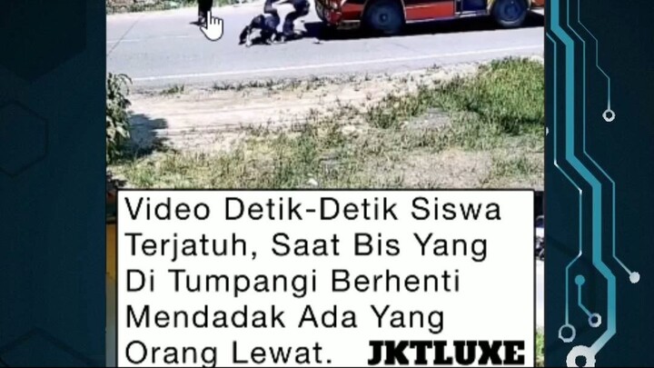 siswa jatuh dari atas mobil