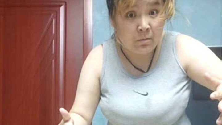 Teacher Guo was blocked for not saying a word while riding in a car