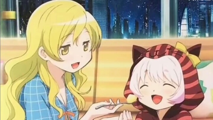 ข้อโต้แย้งว่า Kamen Rider Blade เป็นรุ่นพี่ของ Tomoe Mami