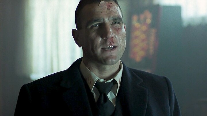 Khi tay anh chị chợ đời cố bắt nạt sát thủ thực thụ…