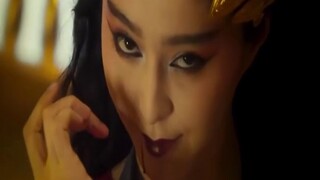[Tarian kuno dan seni bela diri wanita berpadu apik] Penari Tak Tertandingi/Asap perang menyulut kek