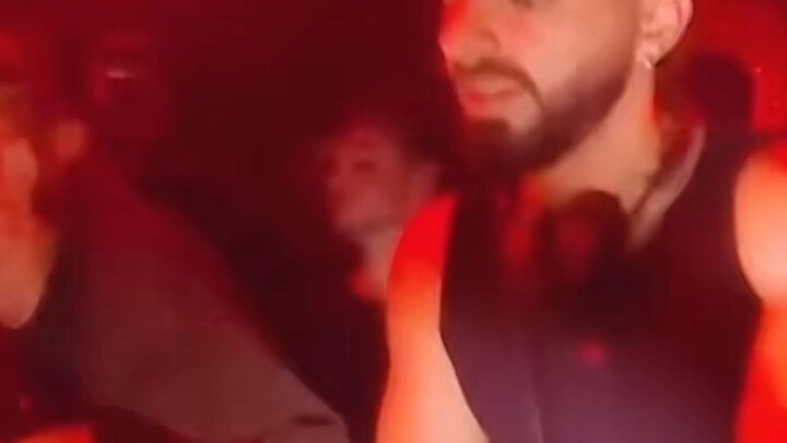 دخل شخص محترف إلى هنا