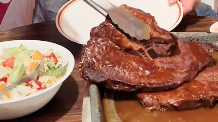 Dinner of an American Country Uncle