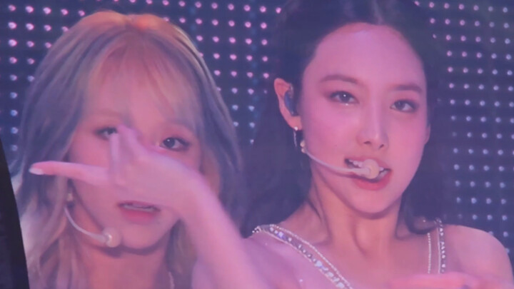 【Nayeon Twice tampil luar biasa dengan suara tinggi yang memukau!】【Twice World Tour 5th 0415 Seoul】P