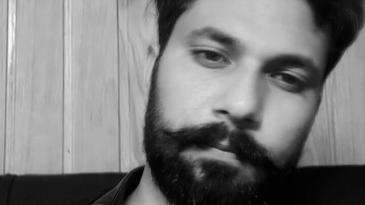 My first video dakhty h katne views aty h😁