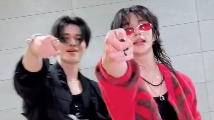 Here it is! ENHYPEN's Ritsu Nishimura vs. Stray Kids' Hyunjin: BroughtTheHeatBack Dance Challenge!