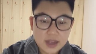 Đôi khi thật bất lực khi phải ăn một mình.