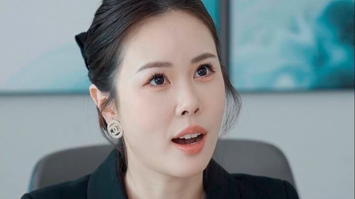 Cinta adalah bahasa terindah di dunia, kebaikan adalah warna dasar paling cemerlang dalam kehidupan.