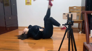 What is it like for ordinary people to dance to the beginning of Kim Chungha's dream of you?