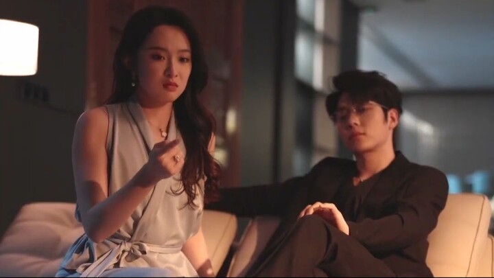 ซีรี่ย์เรื่อง แย่แล้ว!ใจฉันหวั่นไหวกับพระเอกคลั่งรัก พระเอก_卡戎 ข่าหรง_️นางเอก_张艺霖จางอี้หลิน