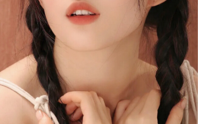 มันน่าโมโหมาก เพราะเธอเป็นแบบนี้ไม่ได้ นักเรียนเกาหลีเลยเริ่มรังแกเธอ!