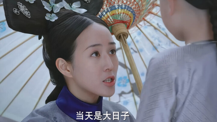 No wonder they’re the smartest mother-and-son duo: With just a glance, Hailan signals to Yongqi exac