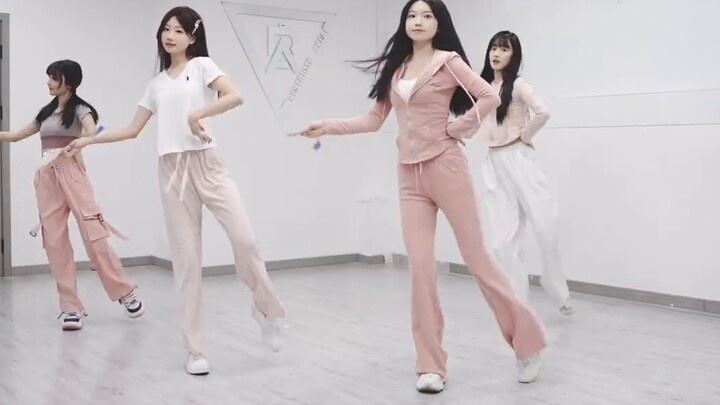 A lively Chinese style girl group! Four Seasons Girls' "Emperor River" original choreography studio 